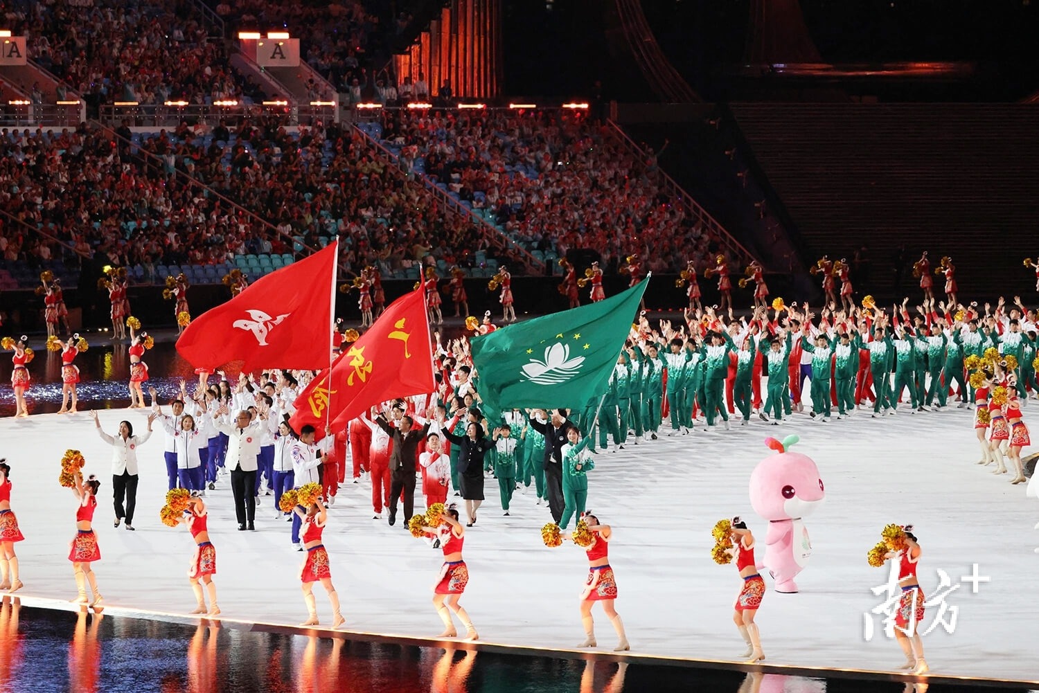 足球中超多名老将宣布退役，时代落幕