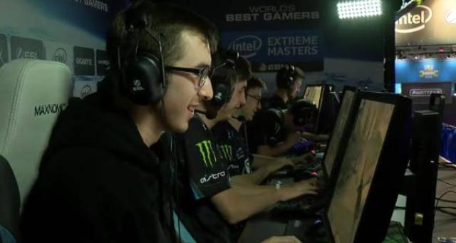 成为媒体争 成为媒体争