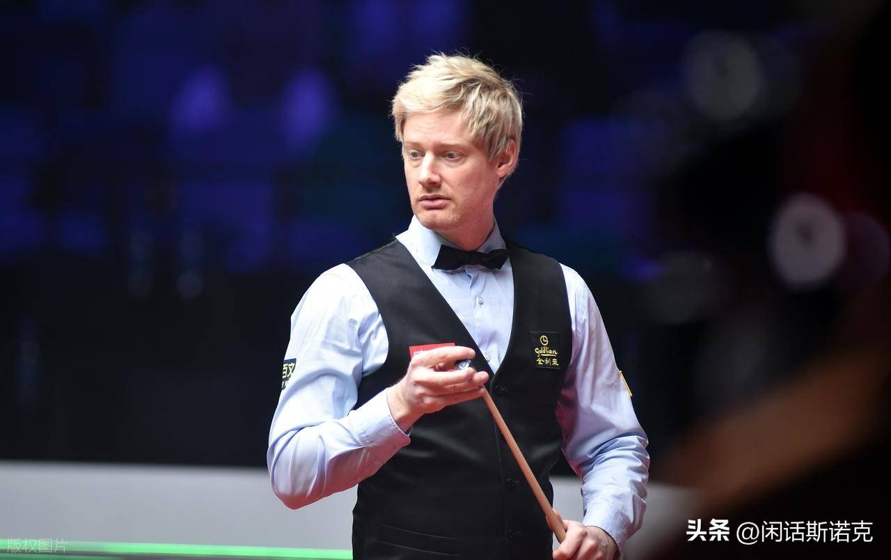 而詹姆斯在 而詹姆斯在